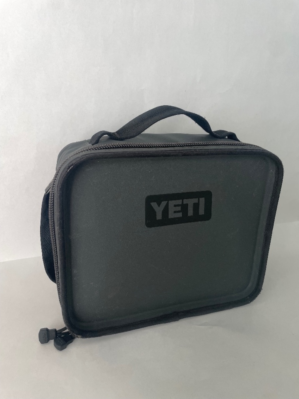 Yeti Daytrip Lunch Box in Black / Gray, Small Cooler Container
